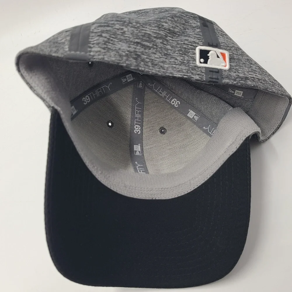 San Francisco Giants‎ Hat Fitted L-XL New Era 39Thirty Gray Black MLB Flex Men